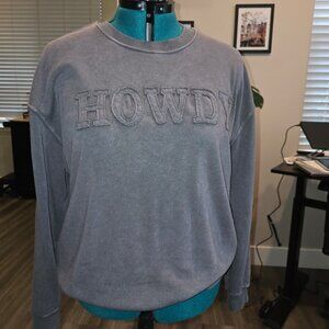 Zoe + Liv “Howdy” Sweatshirt – XXL 🤠✨